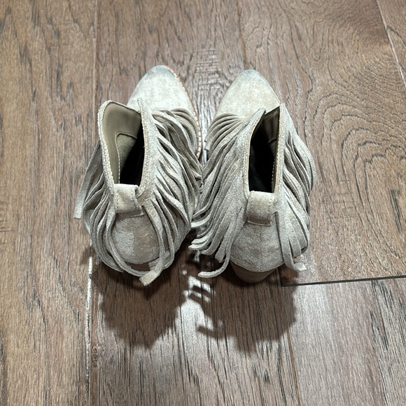 Coconuts by Matisse distressed fringe Booties - Picture 8 of 9